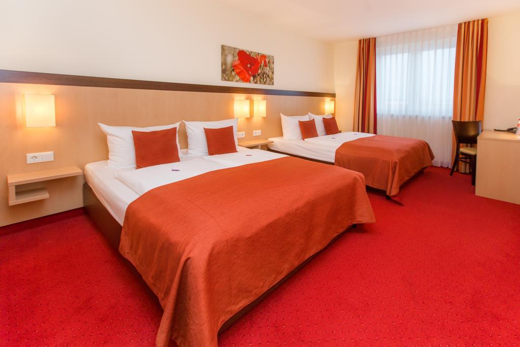 Montana-Hotel Ellwangen Zewnętrze zdjęcie